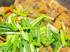 -山河屯铁锅炖·非遗东北菜(南山店)