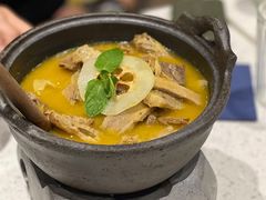 酸木瓜炖牛腩-半山腰·云南菜(侨福芳草地店)