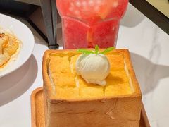 -江边城外烤全鱼(世茂广场店)