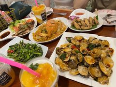-Dang restaurant (patong phuket)