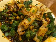 -拈签一笑黄牛肉辣卤串串