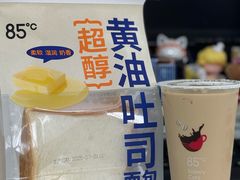 -85度C(生甜甜圈研究工坊·上海平凉店)
