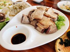 -鸿运美食府