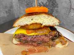 -LESCEDARS Brasserie Bistro香柏树