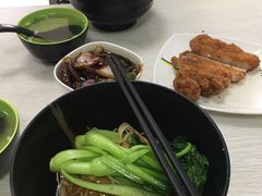 招牌麻酱猪排面-弄堂面馆(金运路店)
