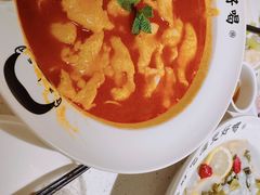 -江渔儿酸菜鱼(奥园广场金发购物中心店)