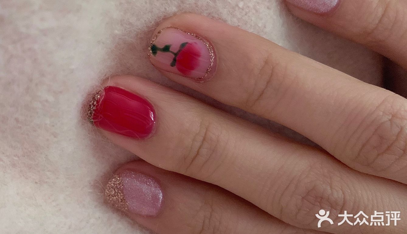 东莞探店|新年做个粉色美甲招招桃花🌸