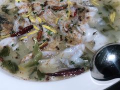 -江渔儿酸菜鱼·拔草餐厅(虎门君乐汇店)