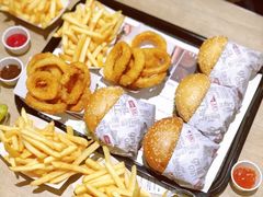-The Habit Burger Grill 哈比特汉堡(爱琴海店)
