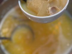 -鲜入围煮花胶鸡海鲜火锅