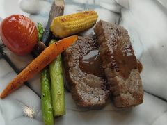 -味自助餐厅·海鲜·三文鱼·牛排-海口希尔顿酒店