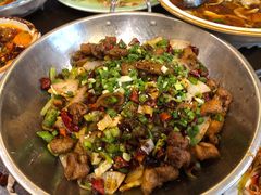 -杨肥肠火锅大排档(火车站花园店)