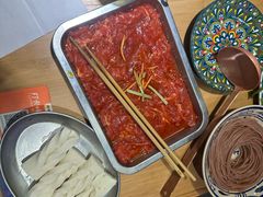 -洱火云南酸菜牛肉火锅(石景山当代商城店)