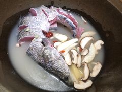 -咕嘟草帽鱼·牛奶一样的鲜鱼汤(包河万达广场创始店)