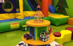 -莫莉幻想儿童乐园(郑州丹尼斯三天地店)