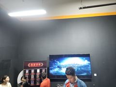 -暴风岛沉浸式体验馆(百联世纪店)