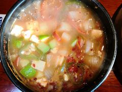 石锅大酱汤-鑫日千里马朝鲜族小馆(总店)