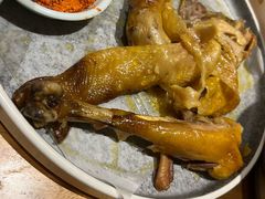 -头上红煨盐鸡·非遗院子餐厅