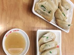 -小姜锅贴(凤凰街店)