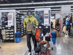 -迪卡侬(大英山店)
