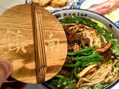 -镇南锅盖面馆(解放路店)