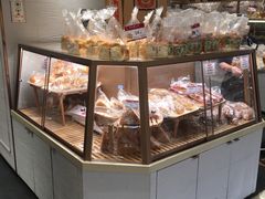 面包甜点陈列柜-山崎面包(静安久光店)