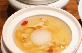 Clear Soup with Snail Slices