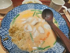 -荣家黄鱼面(前滩太古里店)