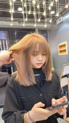 -Tloml salon
