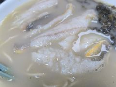 招牌黄鱼面-明呈黄鱼面馆(斜土路店)