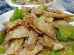 青椒炒腊肠-国生茶庄·地道农家菜团建活动