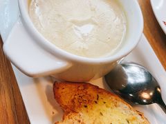 奶油蘑菇汤-Mr.Pizza米斯特比萨(五四广场青岛首店)