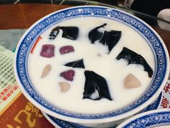 -赵记传承特色牛奶甜品(泉城广场店)