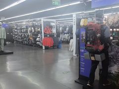 -迪卡侬(西三旗店)