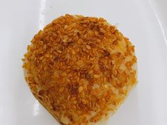 蟹黄烧饼-聚香斋(东关街店)