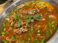 -兔行天下-鸿鹤鲜锅兔(中海国际店)