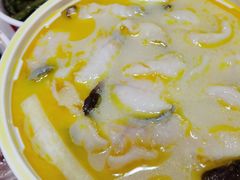 -蜜桃餐厅·伴山(湖滨商业街店)