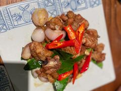 泰式柠檬香叶鸡-云海肴·汽锅鸡·云南菜(美罗城店)