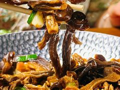 -雀舞云南菜(天津天河城购物中心店)