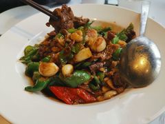 辣椒炒肉-煜丰汴京烤鸭(福彩路店)