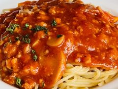 西西里肉酱意大利面配焦糖布丁-玛格萝妮(汇智国际商业中心店)