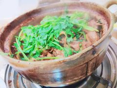 -渝君重庆火锅(嘉宾路店)