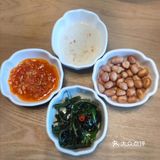 落坐后烦于点菜便团购了585套餐。共有9道菜品且量大