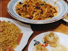 -喝丢一只鞋海鲜烧烤·海肠捞饭(市场店)