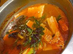 -野山舂·贵州现舂酸汤牛肉(鸿通城店)