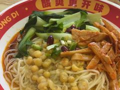 -魔都三兄弟酸辣粉·蘸卤炸串(虹桥万科店)