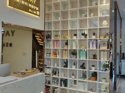 -MY WAY SALON