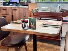 -ROAST coffee & eatery