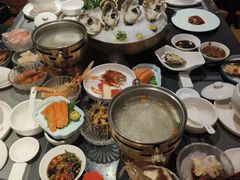 -半岛翡丽海鲜自助餐厅(观风亭店)