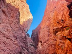 -天山神秘大峡谷